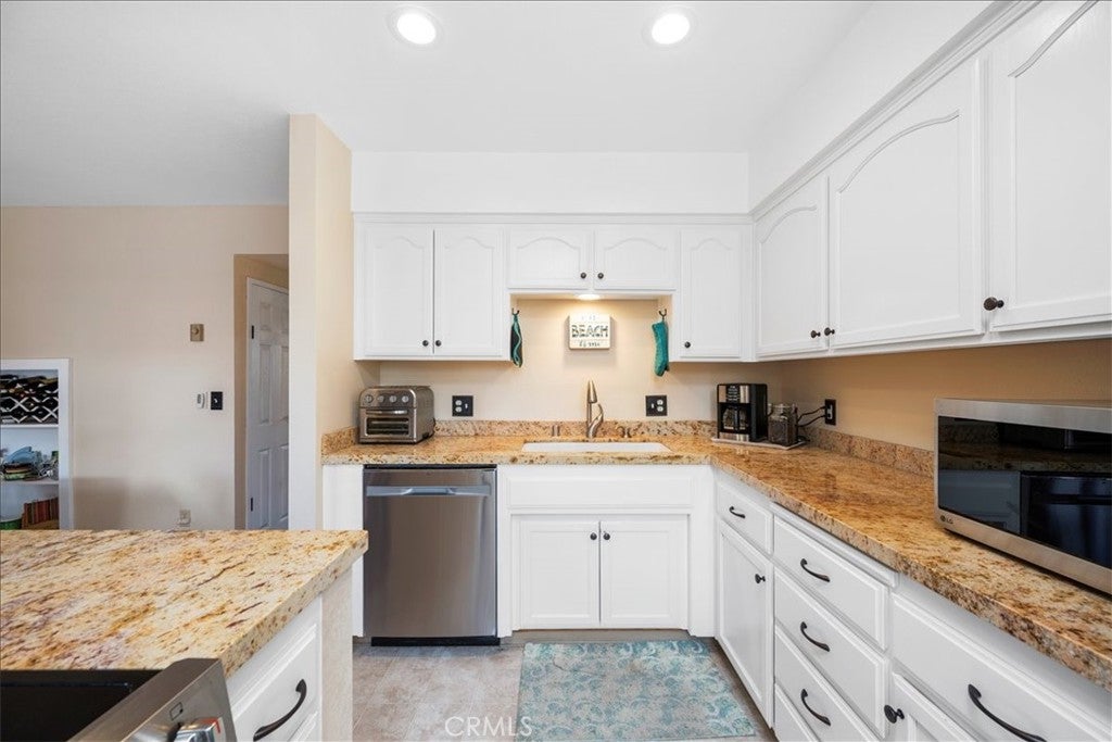676 N 12th Street 5