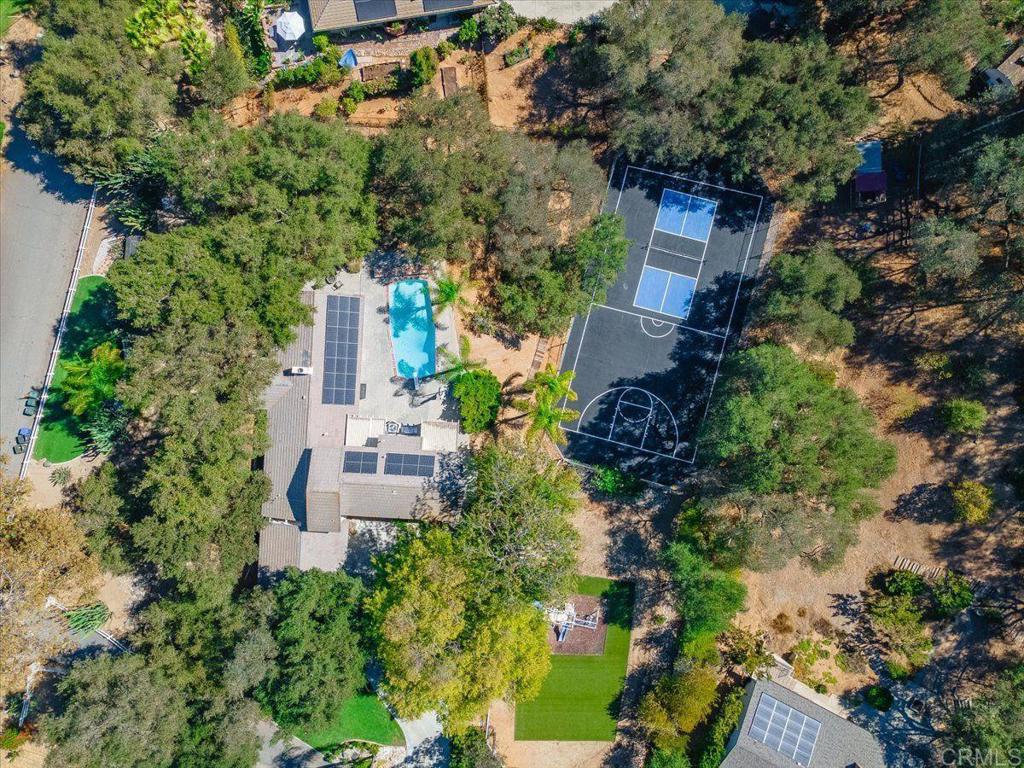 1841 Tecalote Drive