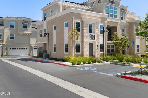 Photo of 749 Winchester Drive, Oxnard, CA 93030 (MLS # V1-36448)
