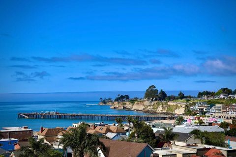Photo of 1425 45th Avenue #1, Capitola, CA 95010 (MLS # ML82047152)