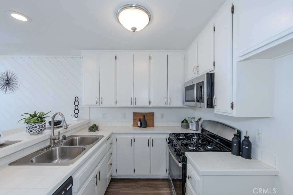 4900 E Chapman Avenue