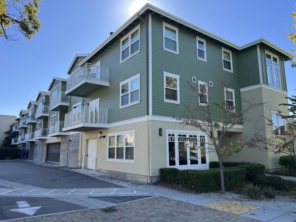 708 Frederick Street 205