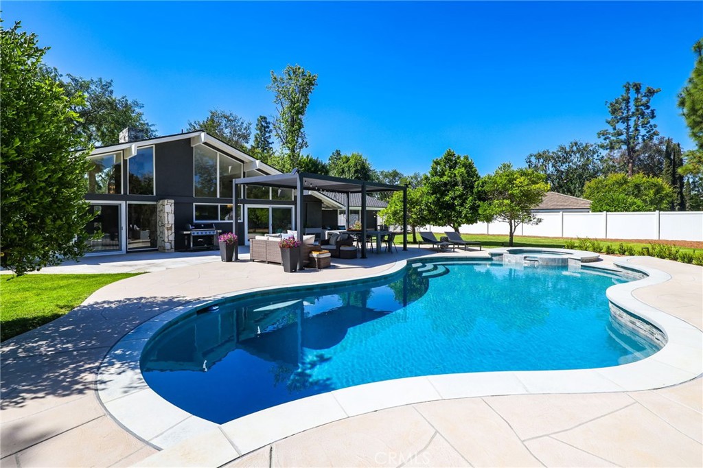 531 Green Acre Drive