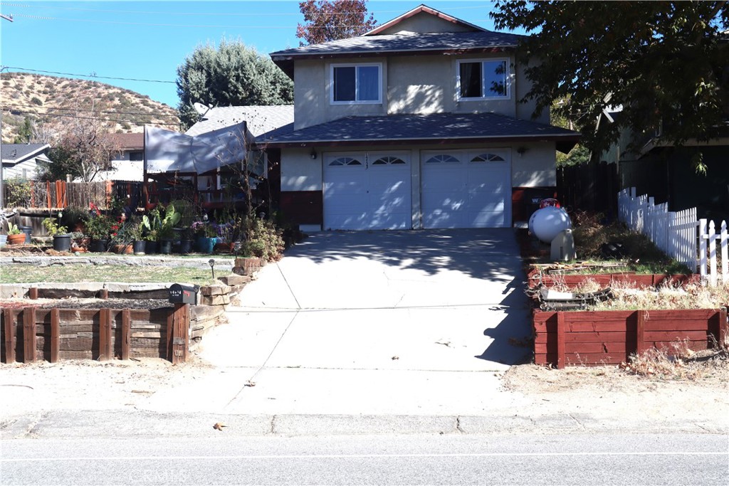 14955 Elizabeth Lake