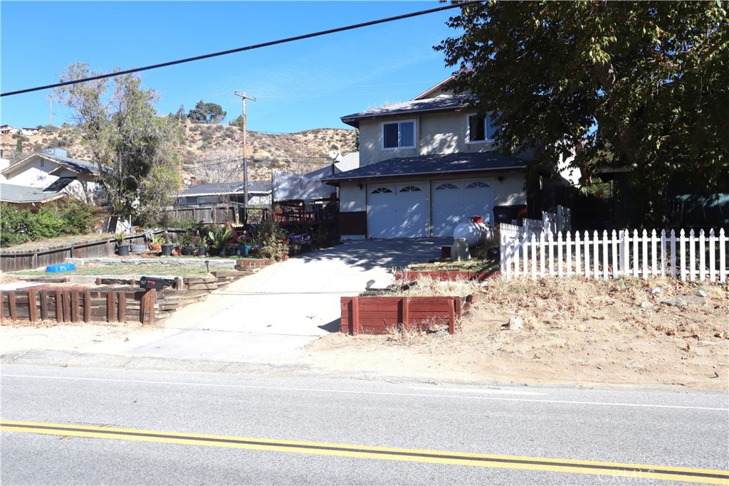 14955 Elizabeth Lake