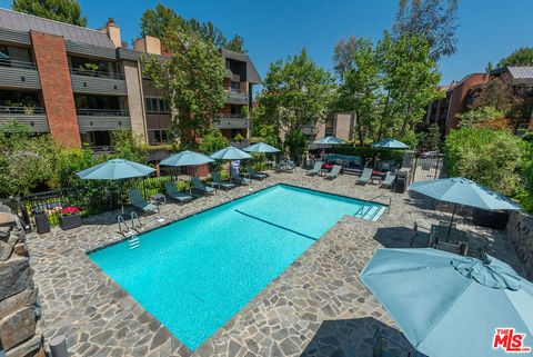 Photo of 4736 Park Encino Lane #215, Encino, CA 91436 (MLS # 26669857)