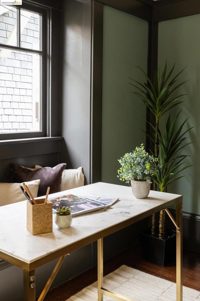 LOWER ROCKRIDGE - Residential