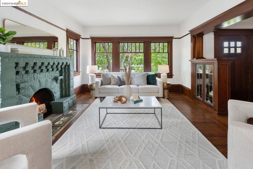 LOWER ROCKRIDGE - Residential