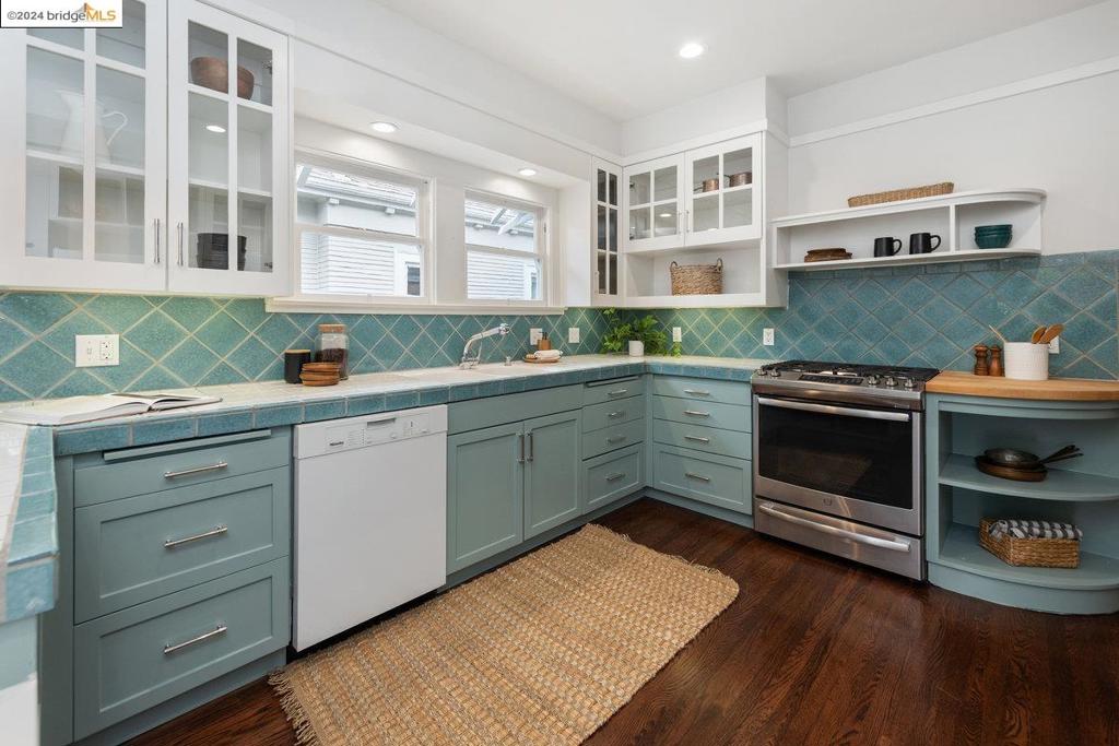 LOWER ROCKRIDGE - Residential