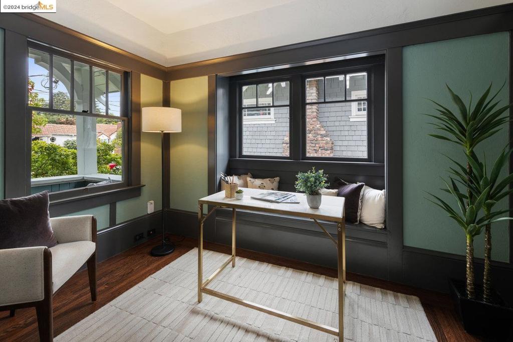 LOWER ROCKRIDGE - Residential