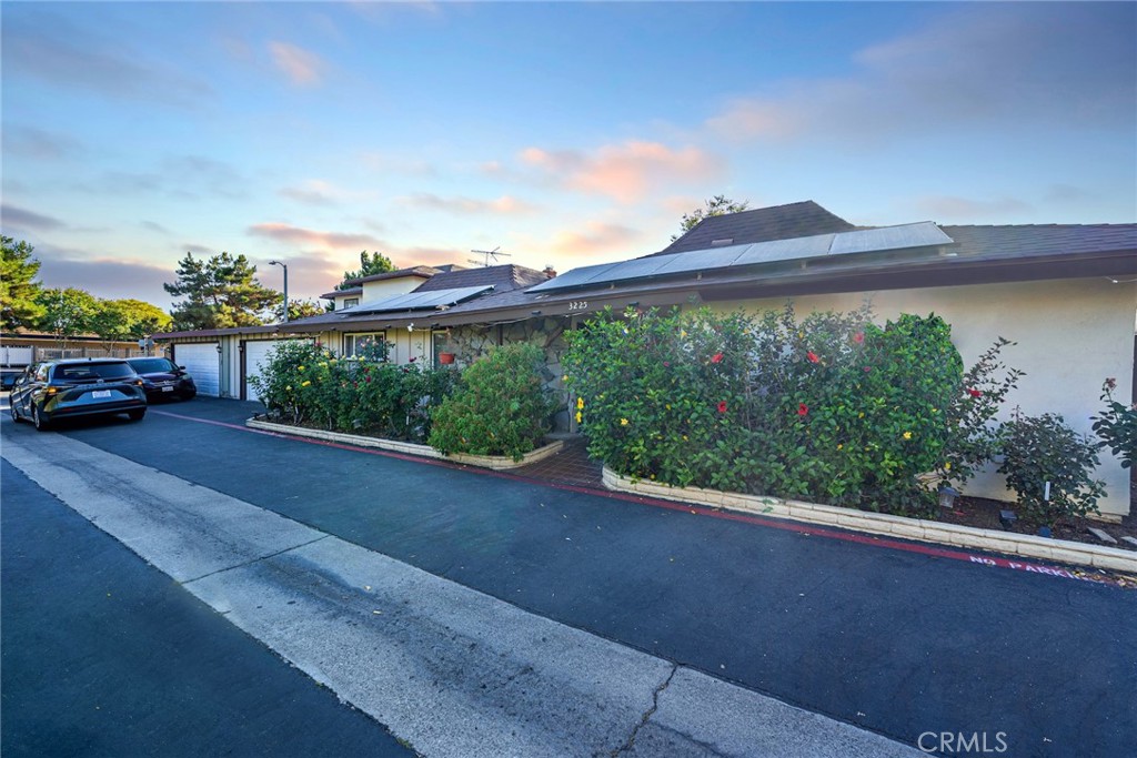 Collage Green - Residential