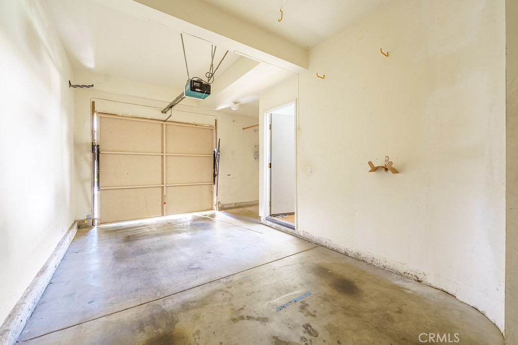 Calabria (CLB) - Residential Lease