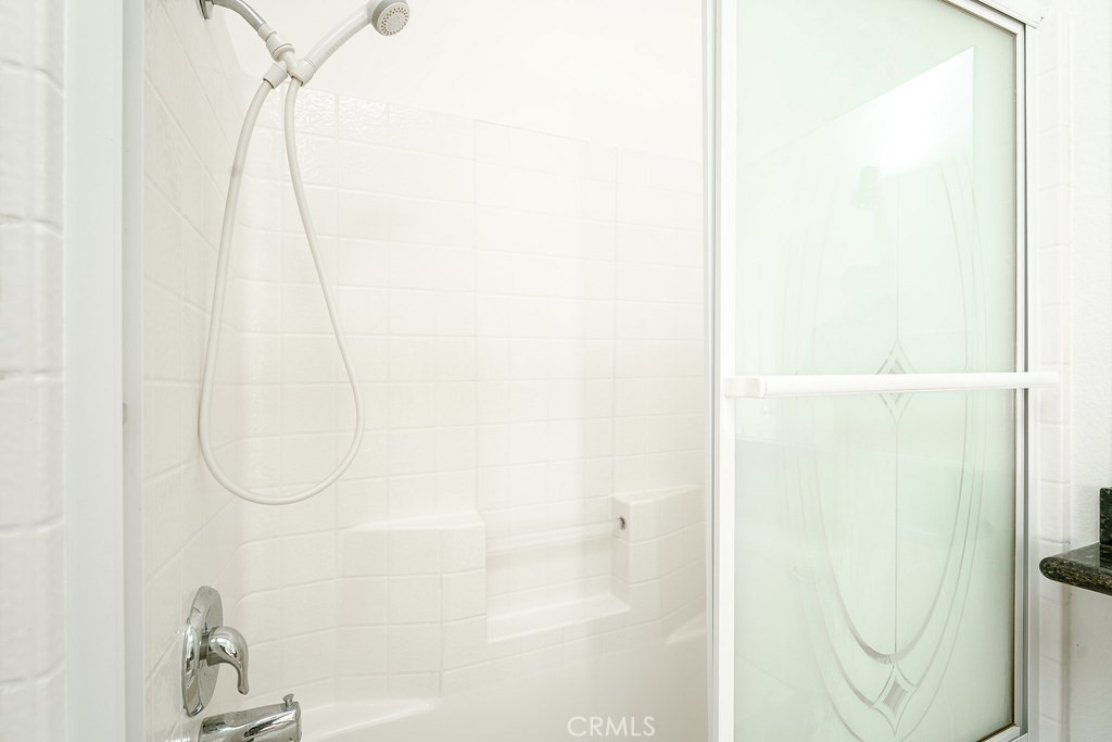 Calabria (CLB) - Residential Lease