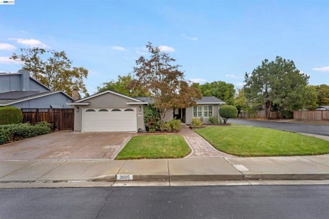 Photo of 3605 Glacier Ct CT, Pleasanton, CA 94588 (MLS # 41151984)