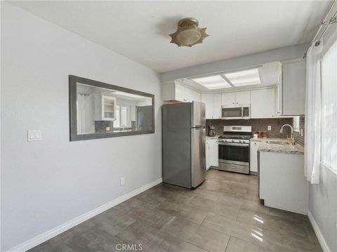 14405 Cerise 13 Hawthorne CA 90250