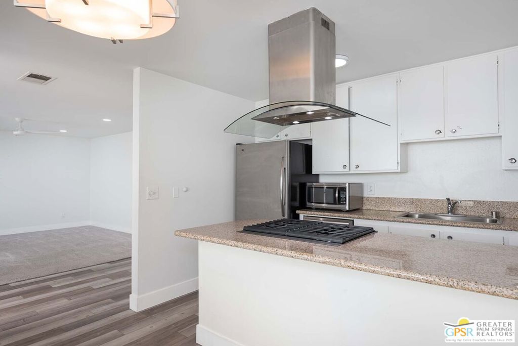 Sandstone Villas - Residential