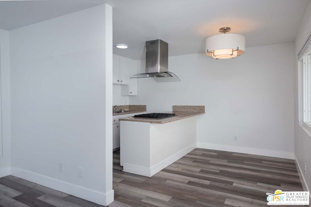 Sandstone Villas - Residential