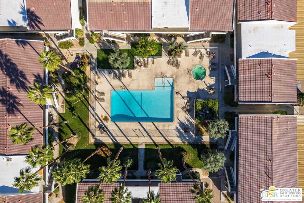 Sandstone Villas - Residential