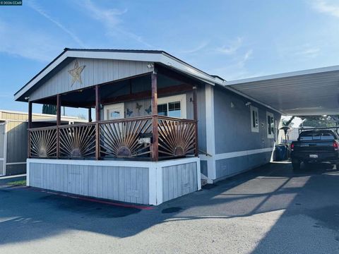 Photo of 3301 Buchanan Rd, Antioch, CA 94509 (MLS # 41121721)