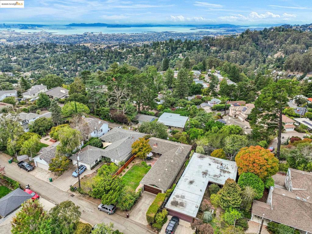 MONTCLAIR - Residential