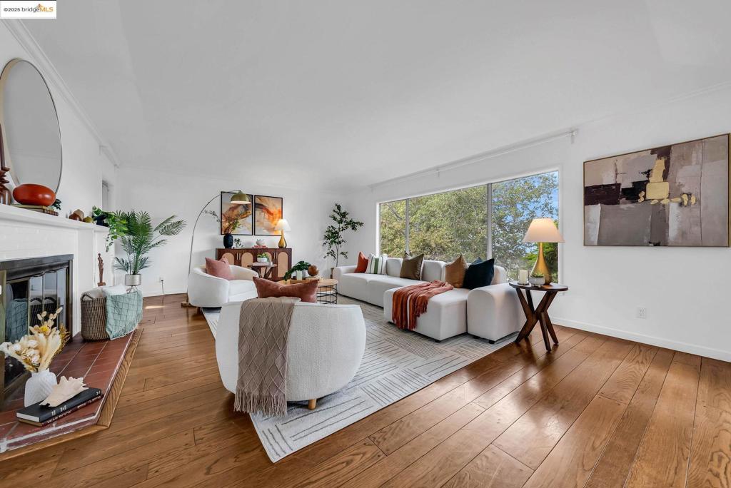 MONTCLAIR - Residential
