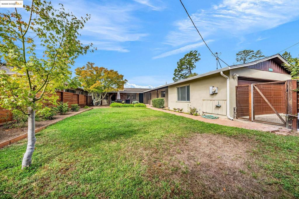MONTCLAIR - Residential