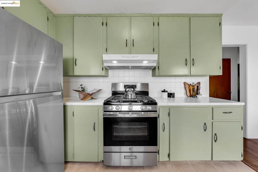 MONTCLAIR - Residential