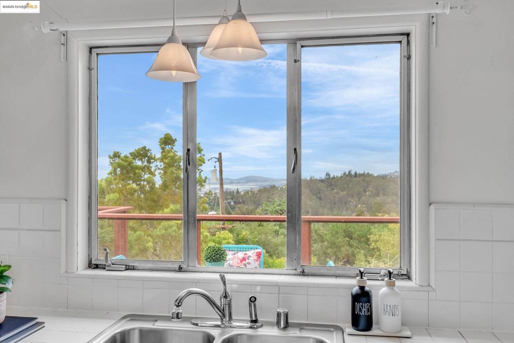 MONTCLAIR - Residential