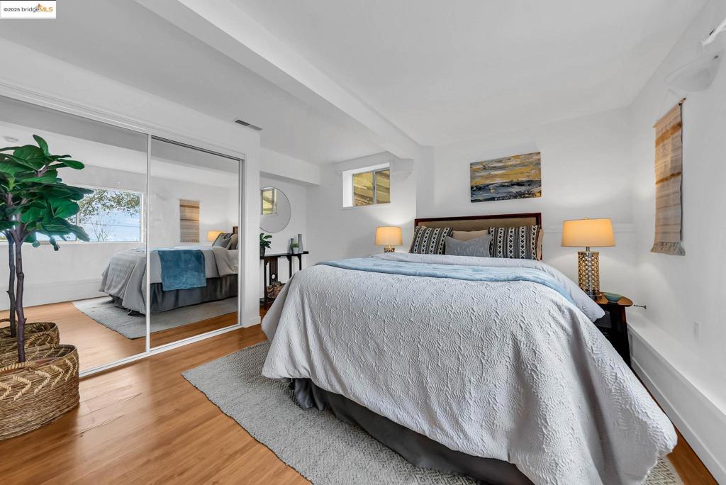 MONTCLAIR - Residential