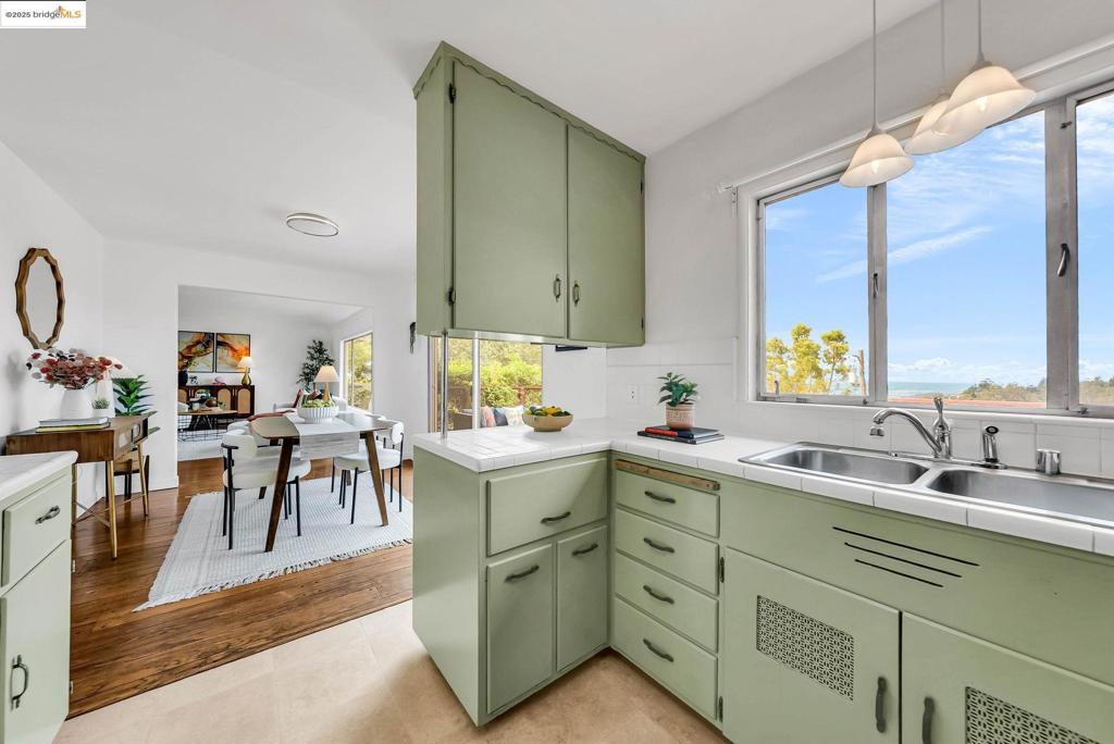 MONTCLAIR - Residential