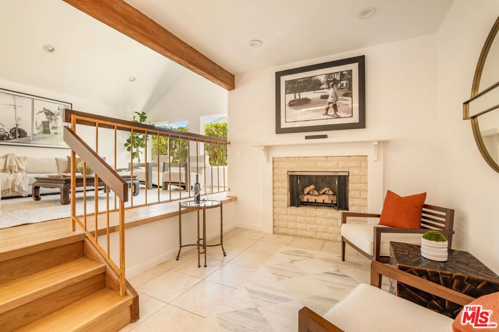 Photo of 1424 Avenida De Cortez, Pacific Palisades, CA 90272 (MLS # 25584045)