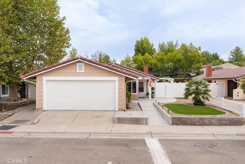 Tiny photo for 205 Honeysuckle LN, Paso Robles, CA 93446 (MLS # NS26192811)