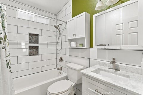 Tiny photo for 205 Honeysuckle LN, Paso Robles, CA 93446 (MLS # NS26192811)
