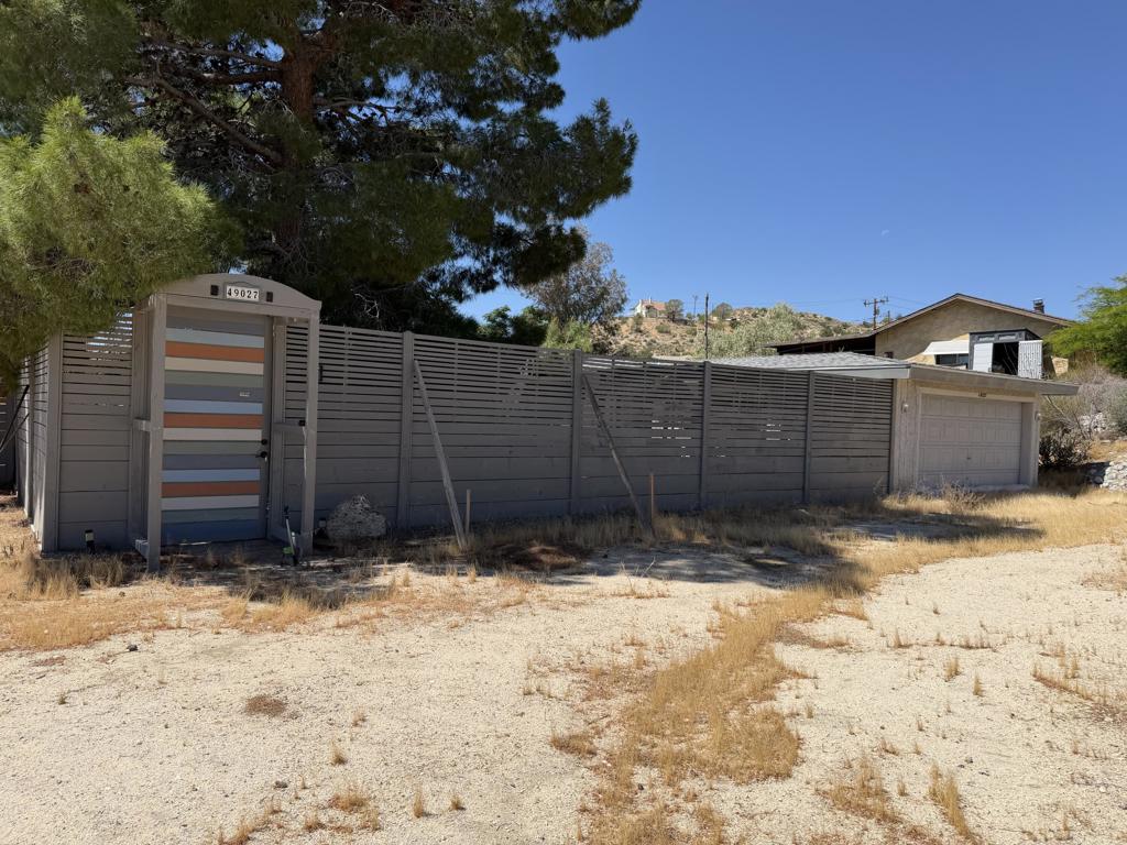 49027 Hibiscus Drive