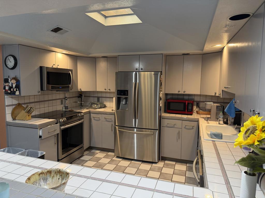 49027 Hibiscus Drive