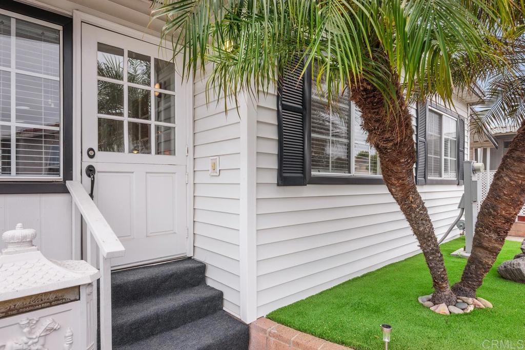 53 Hummingbird Drive