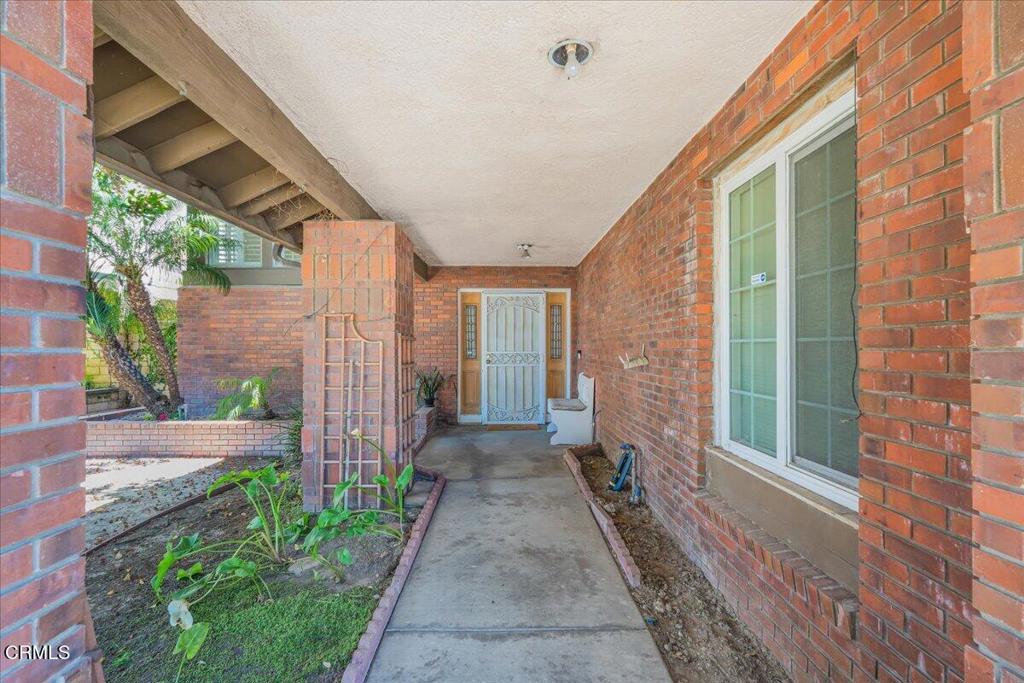 1600 Holly Avenue