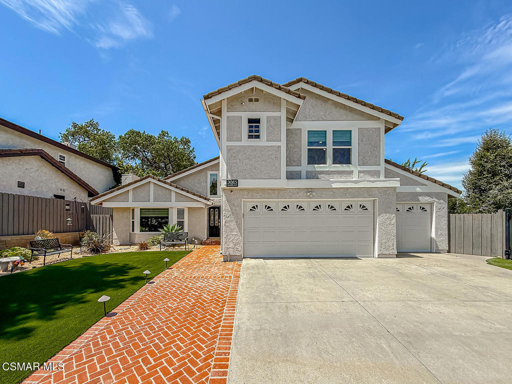 3085 Globe Avenue