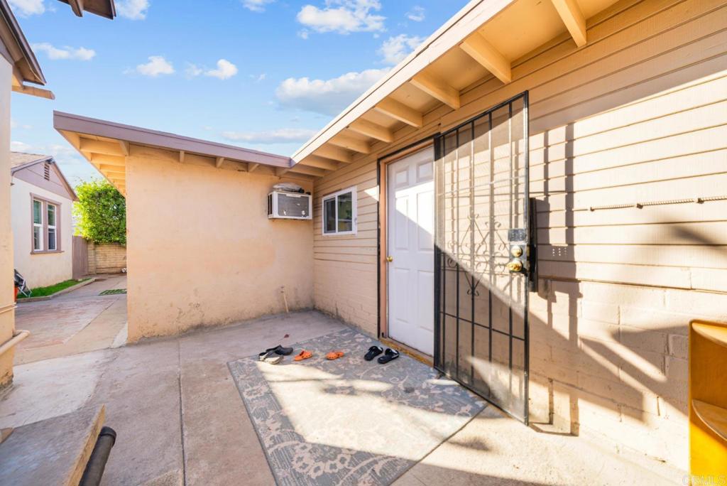 986 Merritt Drive