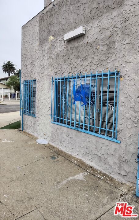 Photo of 1354 W 84th Place, Los Angeles, CA 90044 (MLS # 26834573)