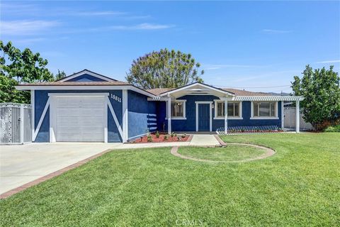 Photo of 18811 E Glenlyn DR, Azusa, CA 91702 (MLS # PW26127274)