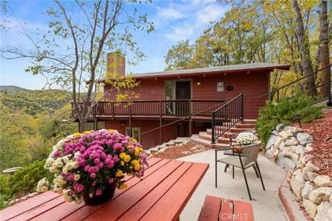 Photo of 705 Cypress Road, Cedar Glen, CA 92321 (MLS # IG25237572)