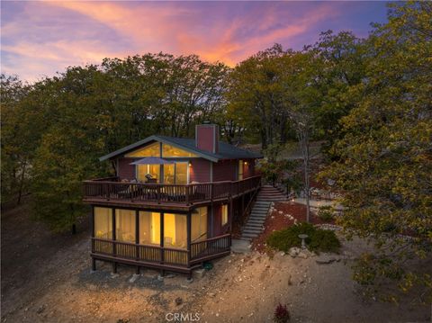 Photo of 705 Cypress Road, Cedar Glen, CA 92321 (MLS # IG25237572)