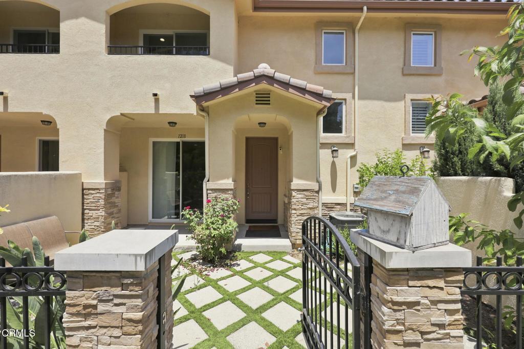 1218 Vista Heights Court