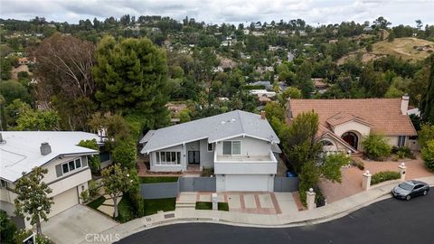 Photo of 19281 Berclair Lane, Tarzana, CA 91356 (MLS # GD26099200)