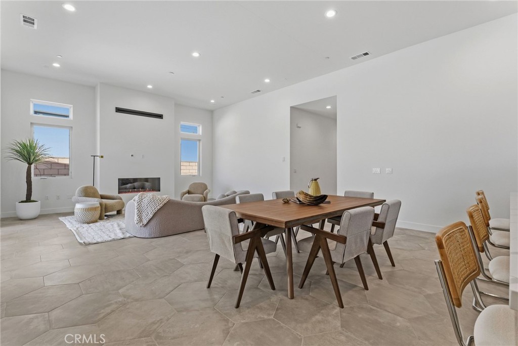 Escena (33274) - Residential