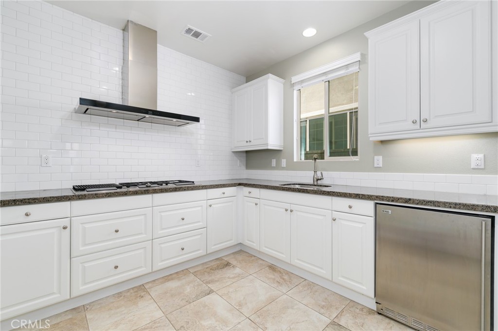 13262 Los Robles Court