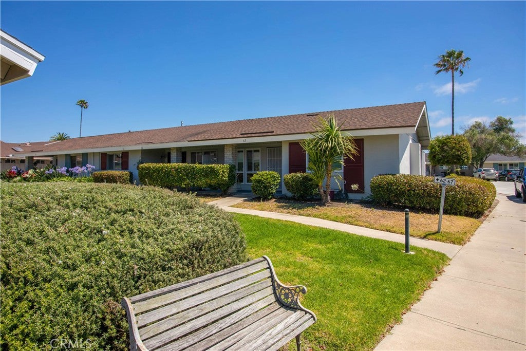 3685 Vista Campana N