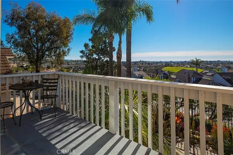 33 Windcrest, Laguna Niguel, CA 92677 - MLS#: OC26010543