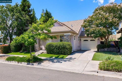 Photo of 1520 Bailey Dr, Fairfield, CA 94533 (MLS # 41137765)